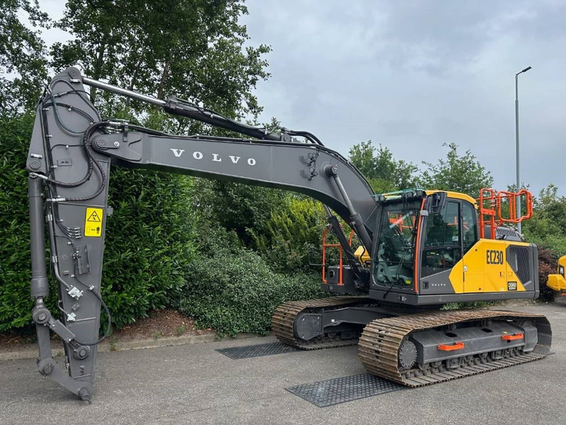 Volvo EC 220 EL - حفار زحاف: صورة 3 Volvo EC 220 EL - حفار زحاف: صورة 3