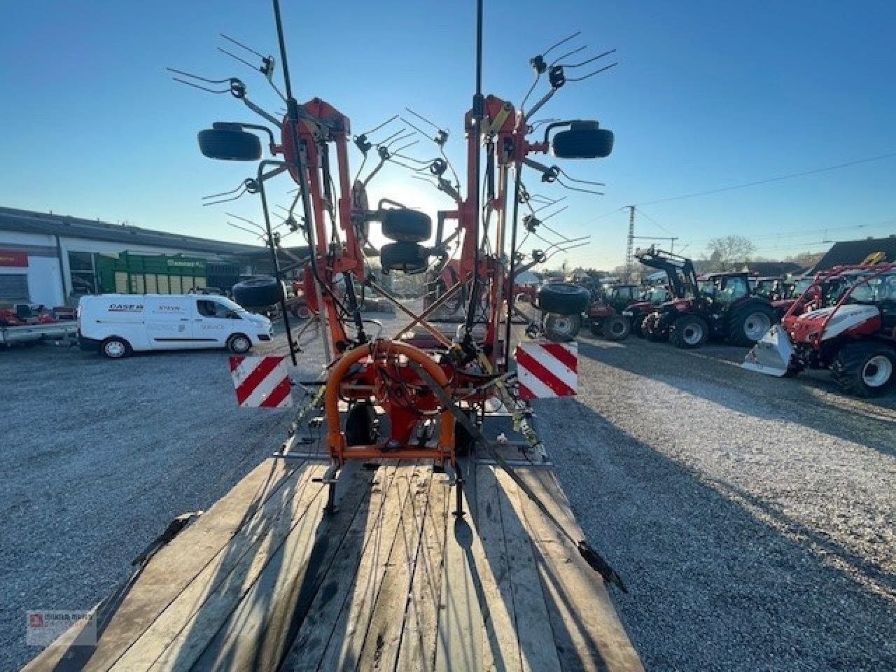 Fella TH 900 HYDRO - آلة تيبيس العشب/ آلة جمع العشب: صورة 1 Fella TH 900 HYDRO - آلة تيبيس العشب/ آلة جمع العشب: صورة 1