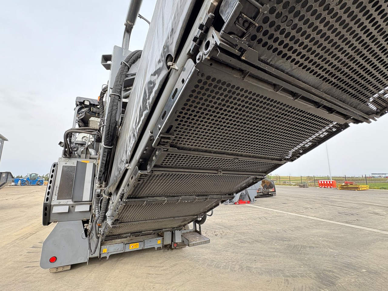 VÖGELE MT 3000-3i OFFSET - مدادة الأسفلت: صورة 2 VÖGELE MT 3000-3i OFFSET - مدادة الأسفلت: صورة 2