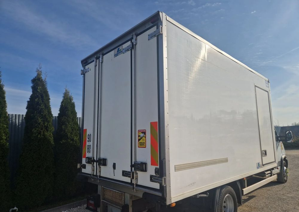 Chłodnia Mroźnia kontener 4.5m , 2 komory, dodatkowe zasilanie, boczne drzwi - مُبرِّد صندوق مغلق: صورة 5 Chłodnia Mroźnia kontener 4.5m , 2 komory, dodatkowe zasilanie, boczne drzwi - مُبرِّد صندوق مغلق: صورة 5