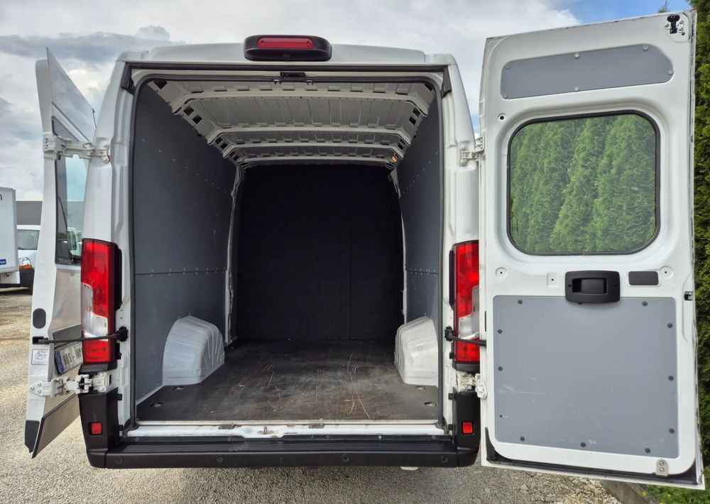 Fiat Ducato 2.3 180KM Maxi Nowa Zabudowa Dubel - الشاحنات الصغيرة كابينة مزدوجة: صورة 4 Fiat Ducato 2.3 180KM Maxi Nowa Zabudowa Dubel - الشاحنات الصغيرة كابينة مزدوجة: صورة 4