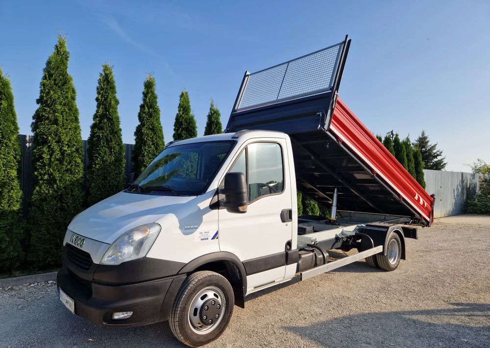 Iveco 35C15 3.0 - قلاب صغير: صورة 1 Iveco 35C15 3.0 - قلاب صغير: صورة 1