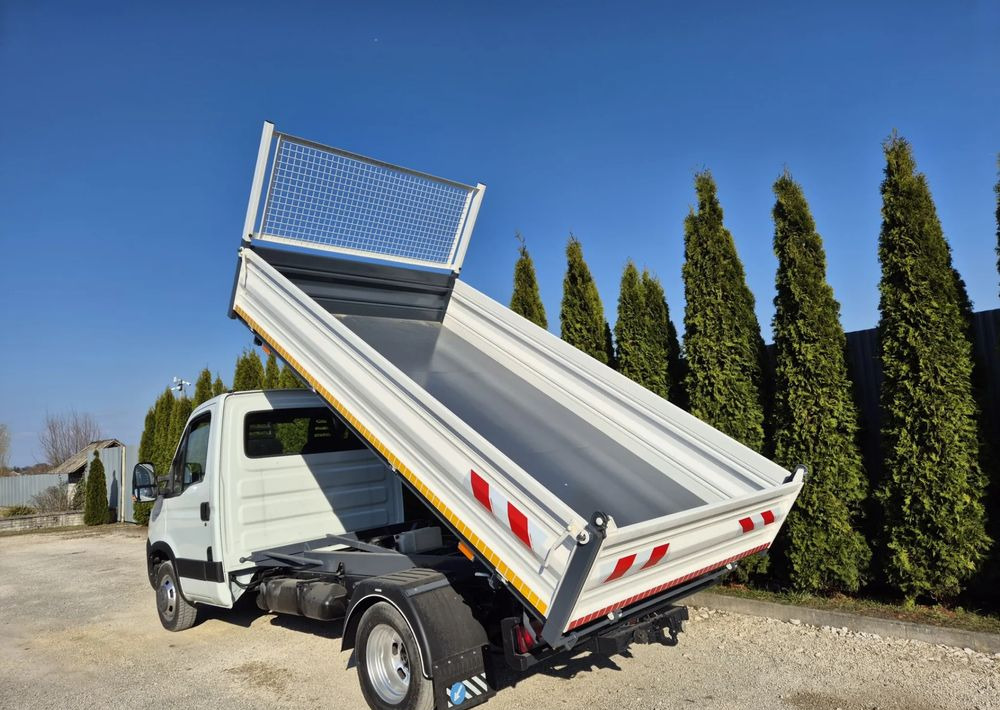 Iveco 35c15 3.0 150KM - قلاب صغير: صورة 3 Iveco 35c15 3.0 150KM - قلاب صغير: صورة 3