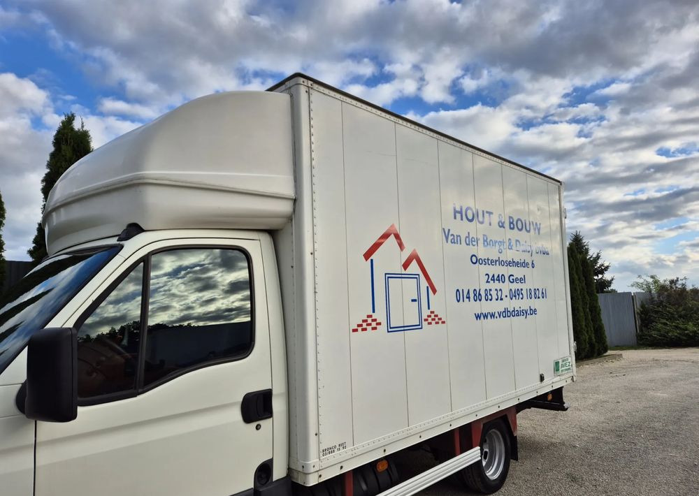 Kontener 8 palet Iveco, boczne drzwi ,stan bdb! Izoterma, Magazyn ,kurnik, garaż! - حاوية قابلة للتبديل- صندوق: صورة 3 Kontener 8 palet Iveco, boczne drzwi ,stan bdb! Izoterma, Magazyn ,kurnik, garaż! - حاوية قابلة للتبديل- صندوق: صورة 3