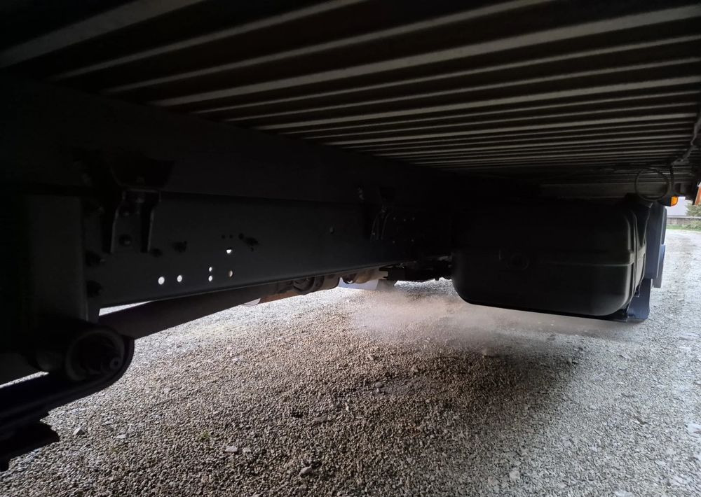 شاحنة مغلقة الصندوق Nissan ATLEON 3.0 150KM: صورة 10