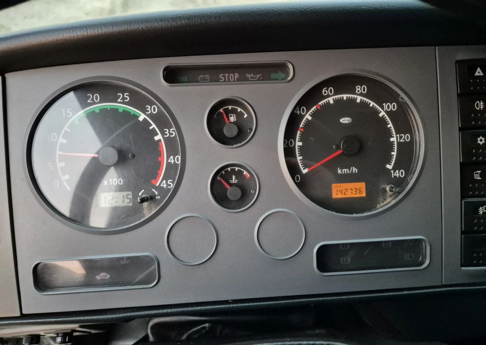 شاحنة مغلقة الصندوق Nissan ATLEON 3.0 150KM: صورة 11