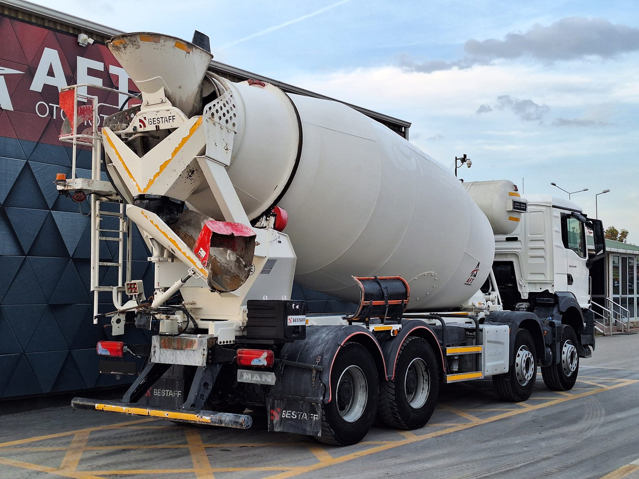 شاحنة خلاطة خرسانة MAN TGS 41.440: صورة 8 شاحنة خلاطة خرسانة MAN TGS 41.440: صورة 8