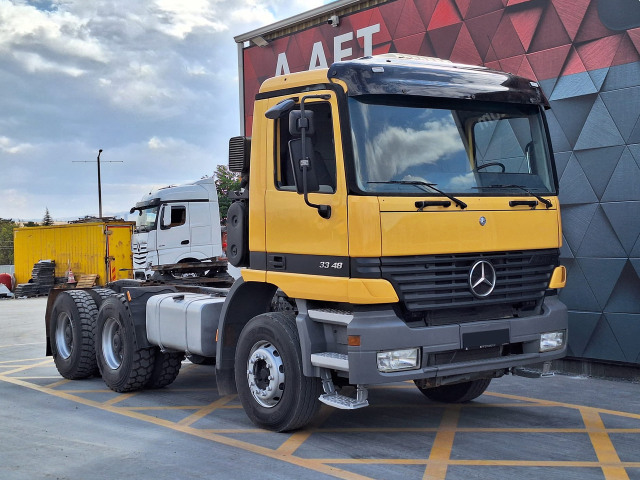 MERCEDES-BENZ ACTROS 3348 - وحدة جر: صورة 3 MERCEDES-BENZ ACTROS 3348 - وحدة جر: صورة 3