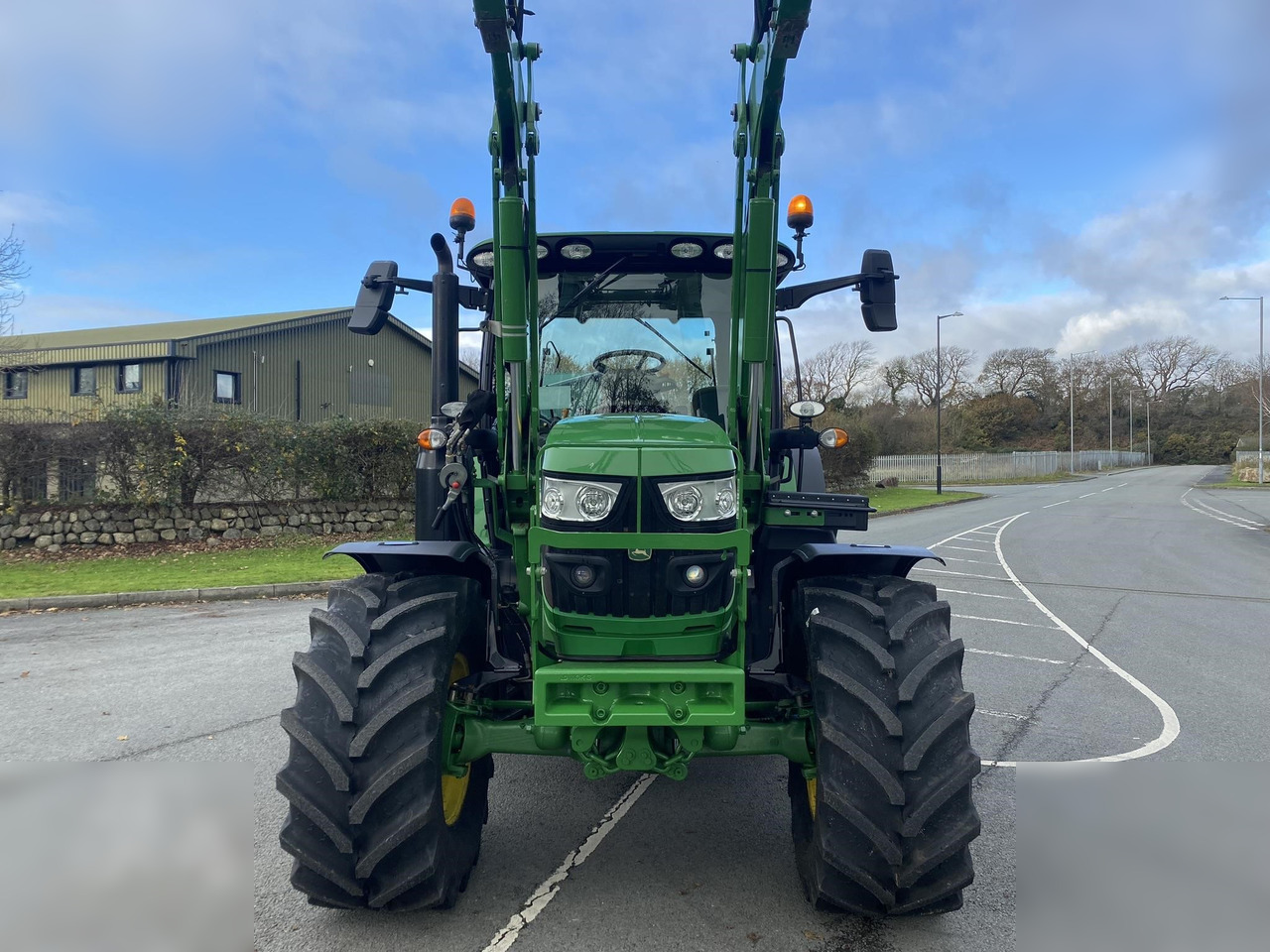 2019 JOHN DEERE 6130R - جرار: صورة 3 2019 JOHN DEERE 6130R - جرار: صورة 3