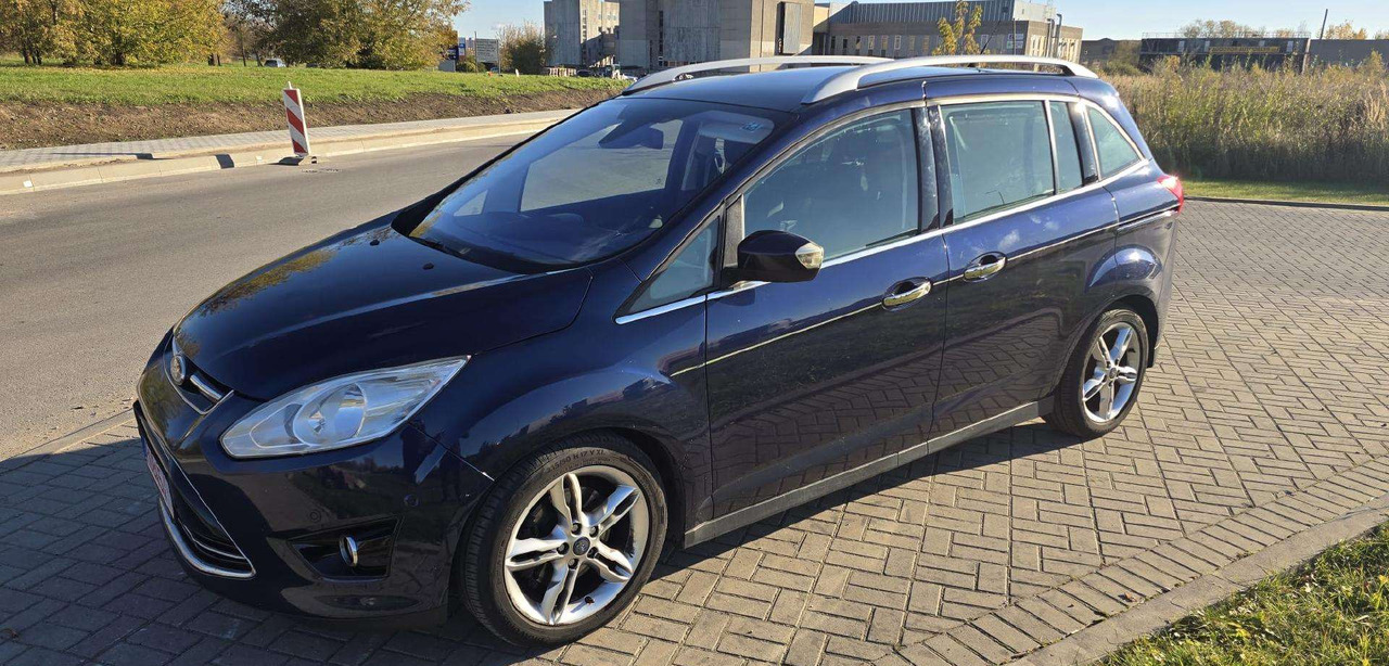 Ford C-MAX - سيارة: صورة 4 Ford C-MAX - سيارة: صورة 4