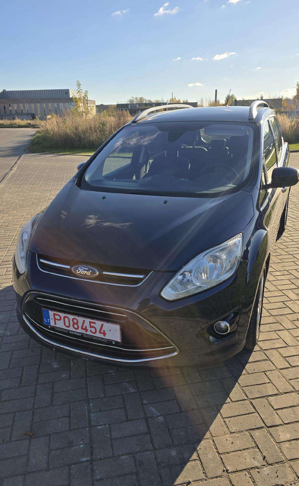 Ford C-MAX - سيارة: صورة 3 Ford C-MAX - سيارة: صورة 3