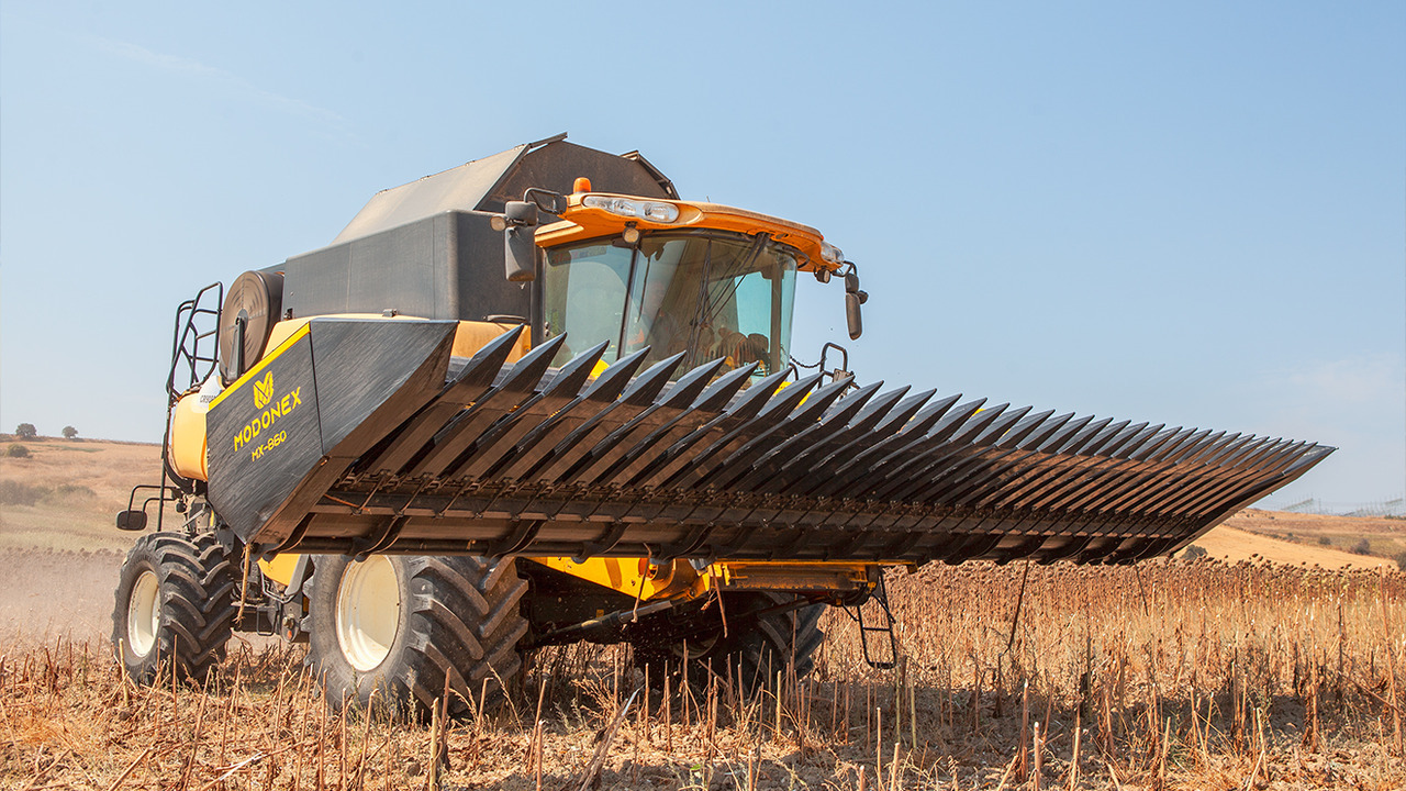 Modonex MX-630 - حصادة عباد الشمس: صورة 1 Modonex MX-630 - حصادة عباد الشمس: صورة 1