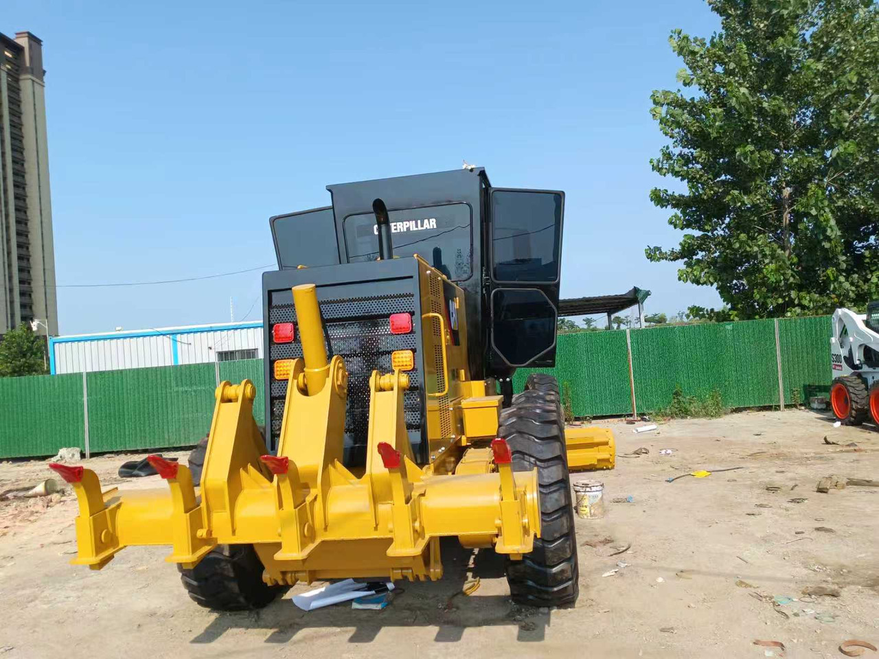 CATERPILLAR 140K used motor grader low price USA brand caterpillar - ممهدة: صورة 3 CATERPILLAR 140K used motor grader low price USA brand caterpillar - ممهدة: صورة 3
