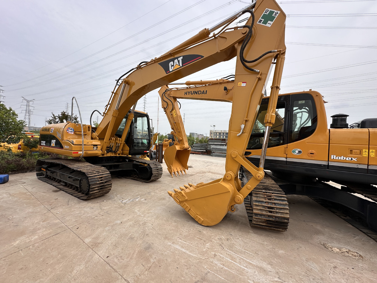 CATERPILLAR 320CL used excavator good condition for sale - حفار زحاف: صورة 2 CATERPILLAR 320CL used excavator good condition for sale - حفار زحاف: صورة 2