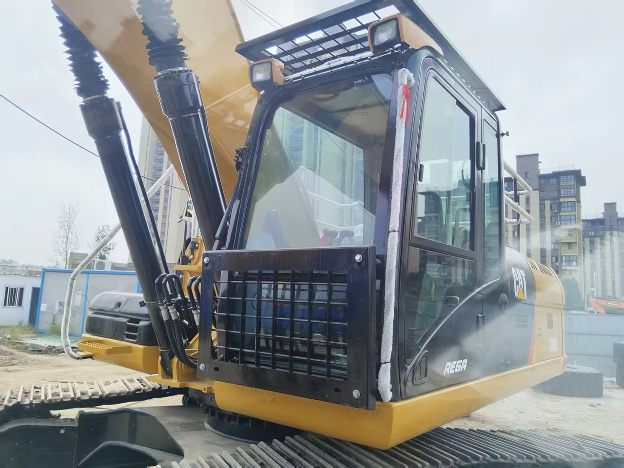 CATERPILLAR 330DL good condition 2024 30 ton excavator for sale - حفار زحاف: صورة 3 CATERPILLAR 330DL good condition 2024 30 ton excavator for sale - حفار زحاف: صورة 3