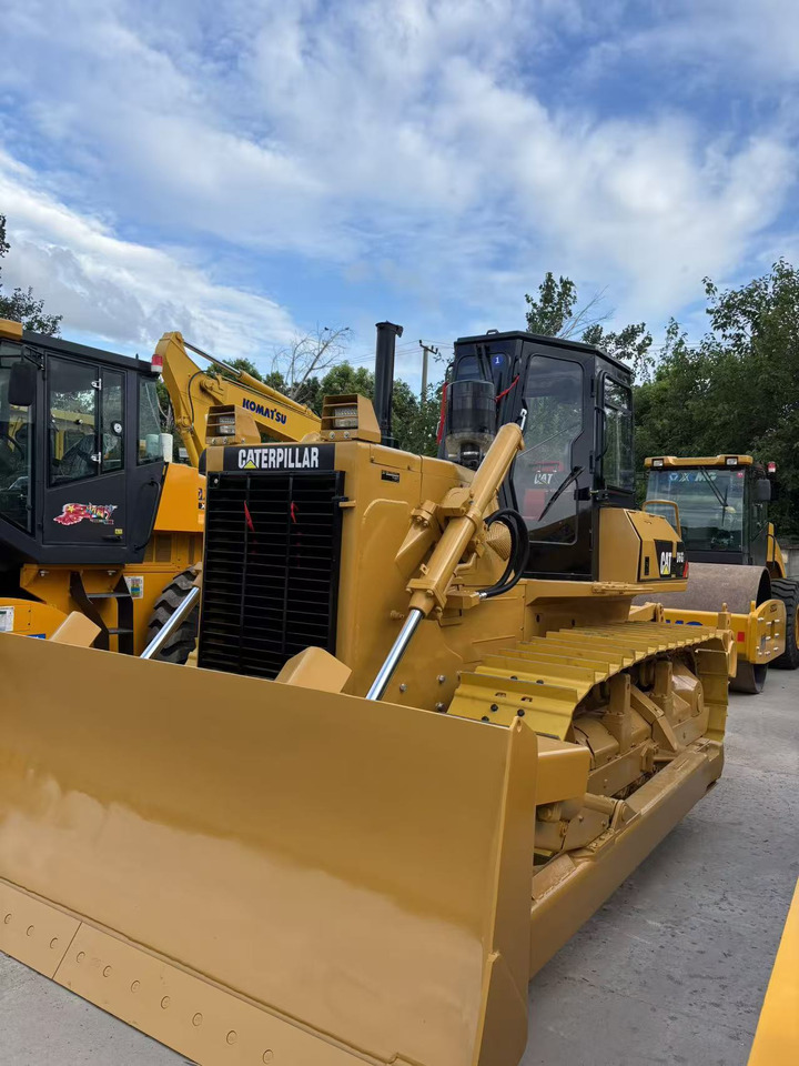 CATERPILLAR D6G caterpillar USA brand Heavy Duty Bulldozer For Mining & Road Construction - جرافة: صورة 1 CATERPILLAR D6G caterpillar USA brand Heavy Duty Bulldozer For Mining & Road Construction - جرافة: صورة 1