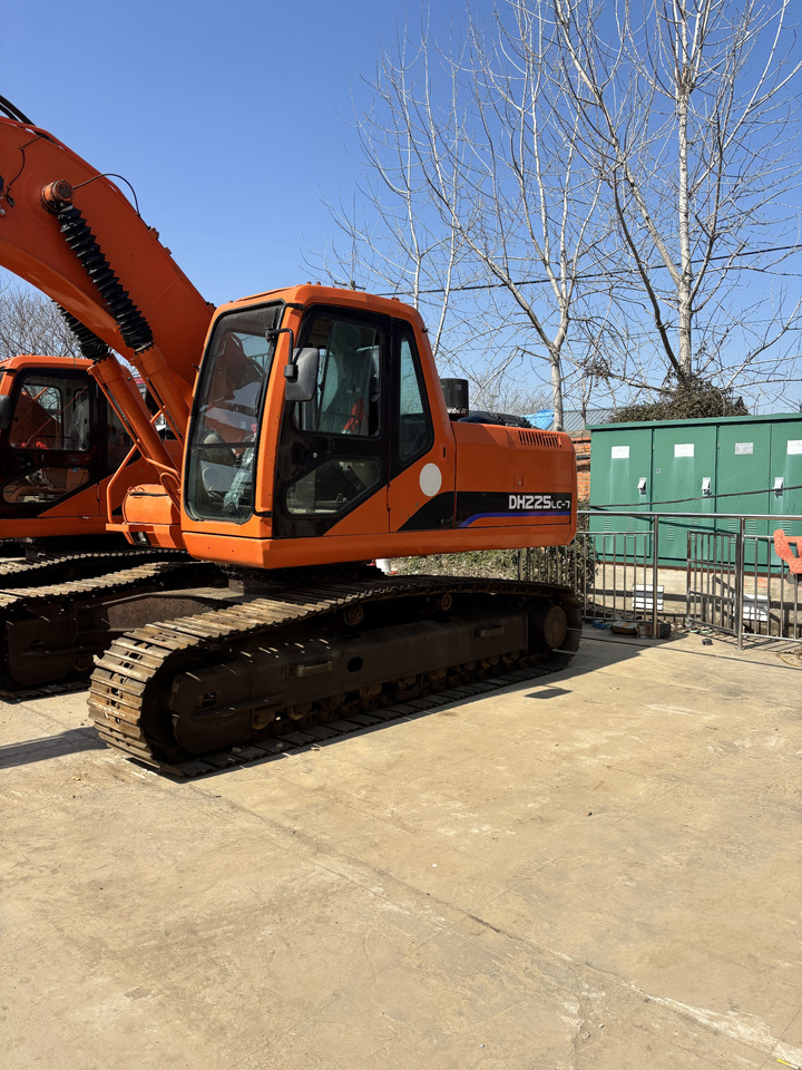 DOOSAN dh225 hot sale used excavator in stock - حفار زحاف: صورة 3 DOOSAN dh225 hot sale used excavator in stock - حفار زحاف: صورة 3