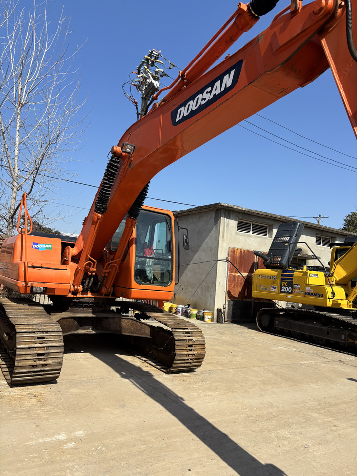 DOOSAN dh225 hot sale used excavator in stock - حفار زحاف: صورة 2 DOOSAN dh225 hot sale used excavator in stock - حفار زحاف: صورة 2