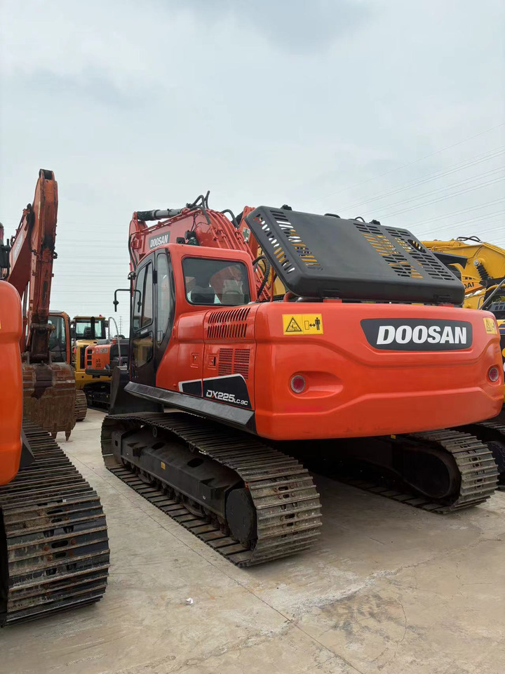 DOOSAN dx225 excavator original hot sale - حفار زحاف: صورة 2 DOOSAN dx225 excavator original hot sale - حفار زحاف: صورة 2