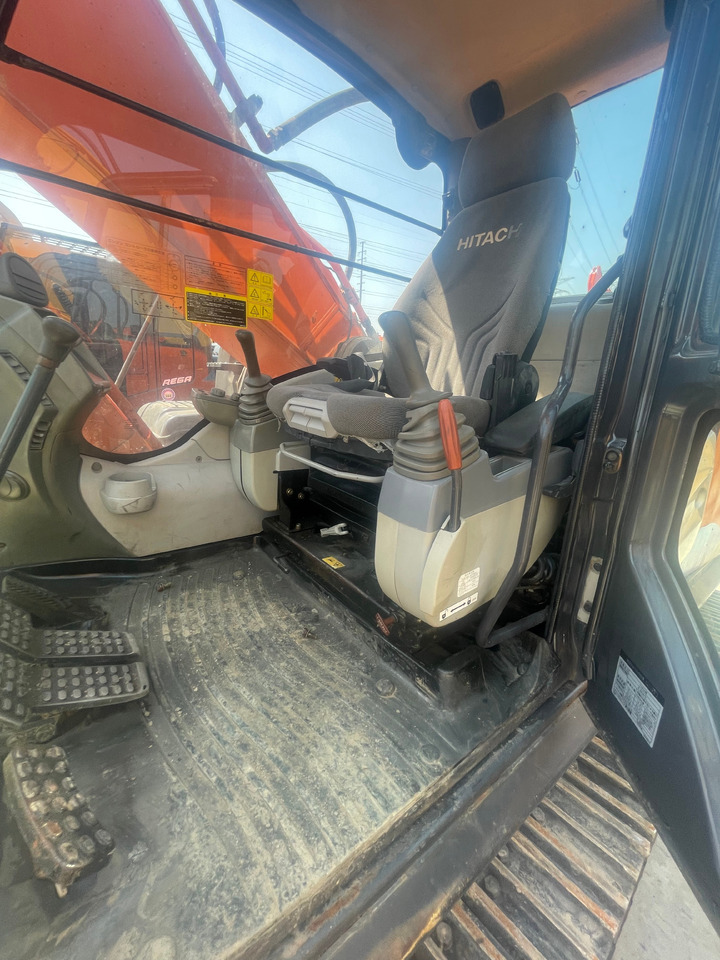 HITACHI ZX350 crawler excavator low hours excellent condition original - حفار زحاف: صورة 5 HITACHI ZX350 crawler excavator low hours excellent condition original - حفار زحاف: صورة 5