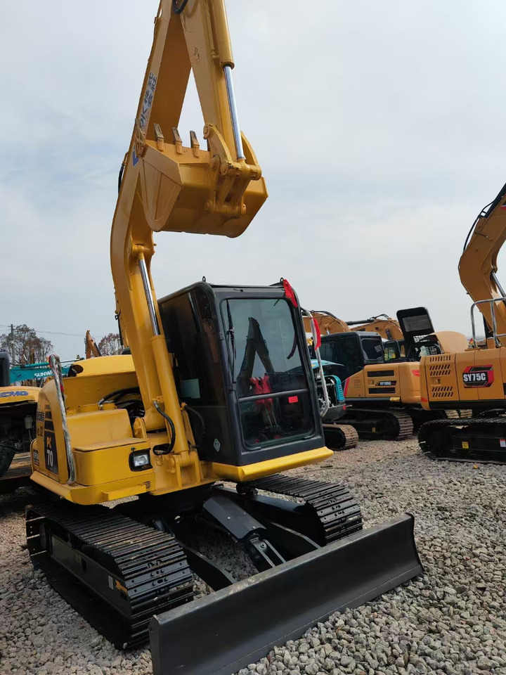 KOMATSU pc70-8 Komatsu mini excavator Japan brand - حفارة مُصَّغرة: صورة 2 KOMATSU pc70-8 Komatsu mini excavator Japan brand - حفارة مُصَّغرة: صورة 2