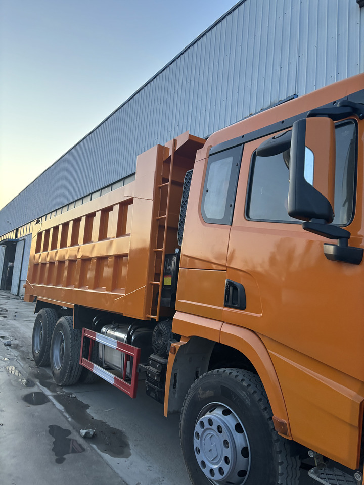 SHACMAN X3000 6x4 dump truck Customization available upon request - شاحنة التعدين: صورة 3 SHACMAN X3000 6x4 dump truck Customization available upon request - شاحنة التعدين: صورة 3