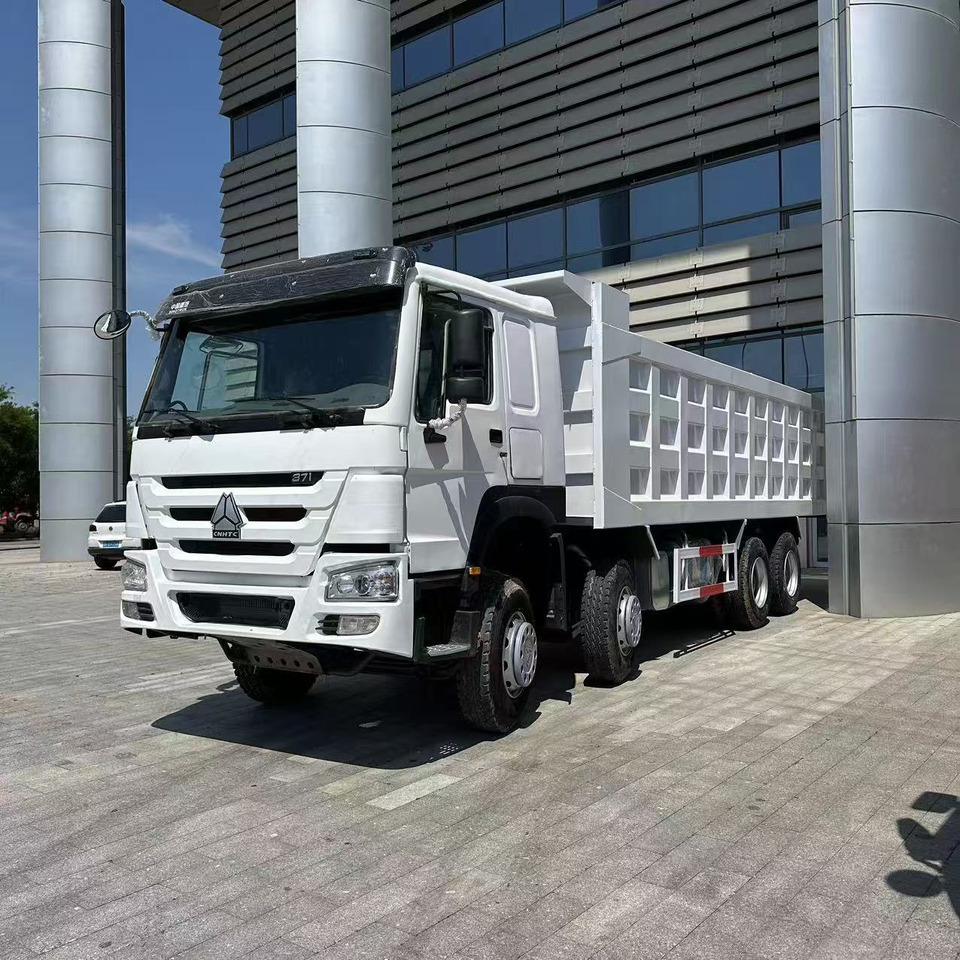 SINOTRUK howo 8x4 dump truck 371 375 420 430 Customizable - شاحنة قلاب: صورة 1 SINOTRUK howo 8x4 dump truck 371 375 420 430 Customizable - شاحنة قلاب: صورة 1