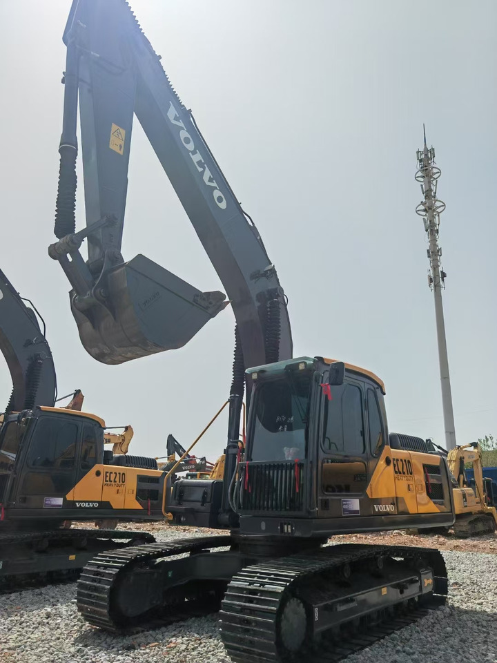 VOLVO EC210 used excavator - حفار زحاف: صورة 2 VOLVO EC210 used excavator - حفار زحاف: صورة 2