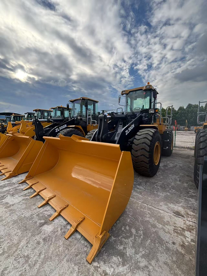 XCMG ZL50GN low hour front loader for sale - اللودر بعجل: صورة 1 XCMG ZL50GN low hour front loader for sale - اللودر بعجل: صورة 1