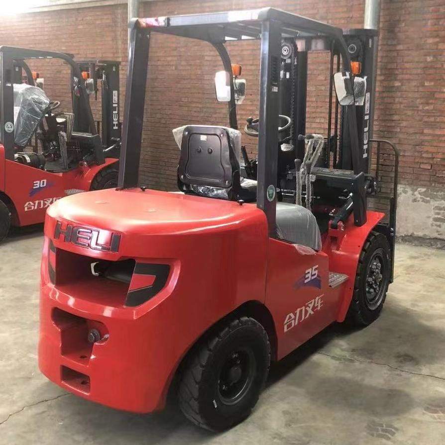 Heli brand new 3.5T diesel forklift(Clamp available) - رافعة شوكية ديزل: صورة 4 Heli brand new 3.5T diesel forklift(Clamp available) - رافعة شوكية ديزل: صورة 4