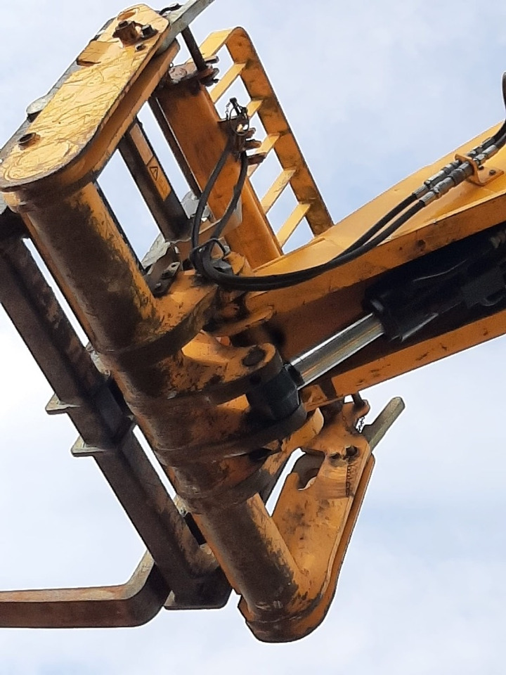 JCB 540-140 - رافعة تلسكوبية: صورة 4 JCB 540-140 - رافعة تلسكوبية: صورة 4