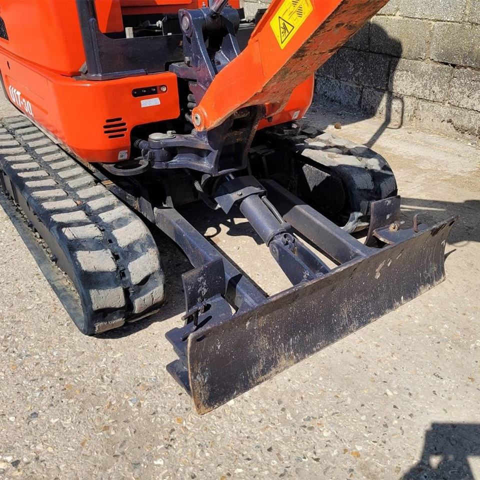 Kubota U17-3a - حفارة مُصَّغرة: صورة 4 Kubota U17-3a - حفارة مُصَّغرة: صورة 4