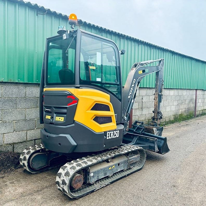 Volvo ECR25D - حفارة مُصَّغرة: صورة 1 Volvo ECR25D - حفارة مُصَّغرة: صورة 1