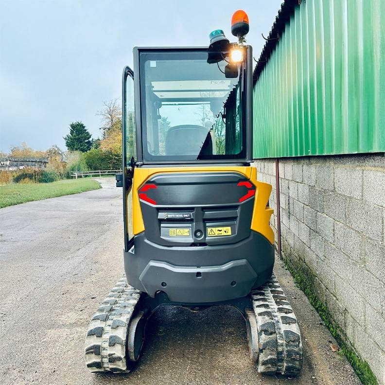 Volvo ECR25D - حفارة مُصَّغرة: صورة 4 Volvo ECR25D - حفارة مُصَّغرة: صورة 4