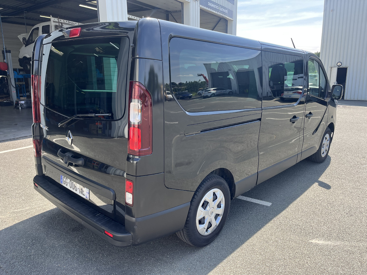 RENAULT TRAFIC 2.0DCI150 L2H1 - حافلة صغيرة, ميكروباص: صورة 4 RENAULT TRAFIC 2.0DCI150 L2H1 - حافلة صغيرة, ميكروباص: صورة 4