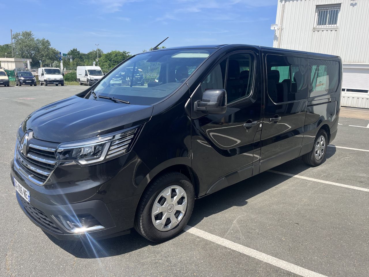 RENAULT TRAFIC 2.0DCI150 L2H1 - حافلة صغيرة, ميكروباص: صورة 2 RENAULT TRAFIC 2.0DCI150 L2H1 - حافلة صغيرة, ميكروباص: صورة 2