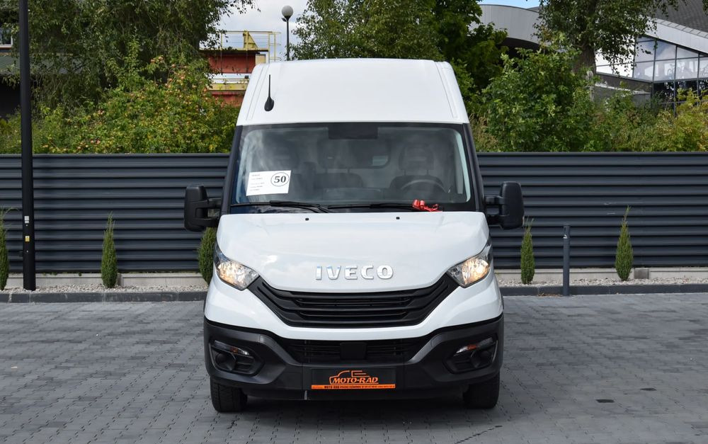 Iveco DAILY MAXI 35S16 / 2.3 - 160 KM / AUTOMAT HI-MATIC / NOWY MODEL / 3 OSOBY / DOSTAWCZE / BLASZAK / KLIMA / 2023 / SERWISOWANY / SPROWADZONY Z NIEMIEC - فان: صورة 2 Iveco DAILY MAXI 35S16 / 2.3 - 160 KM / AUTOMAT HI-MATIC / NOWY MODEL / 3 OSOBY / DOSTAWCZE / BLASZAK / KLIMA / 2023 / SERWISOWANY / SPROWADZONY Z NIEMIEC - فان: صورة 2