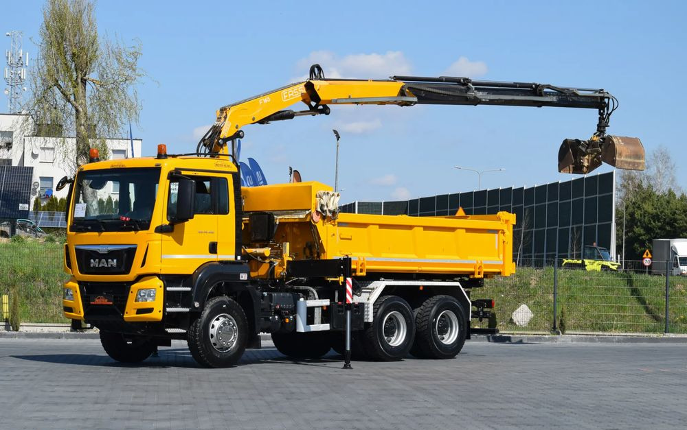 MAN TGS 26.400 / 6x4 / EURO 6 / UDT / HDS FASSI 165 / WYSUW x3 / ROTATOR / CHWYTAK / STEROWANIE RADIOWE / WZMOCNIONA RAMA / WYWROTKA / HYDROBURTA / AUTOMAT / 2017 / NOWE OPONY - 100% / NISKI PRZEBIEG - شاحنة قلاب: صورة 1 MAN TGS 26.400 / 6x4 / EURO 6 / UDT / HDS FASSI 165 / WYSUW x3 / ROTATOR / CHWYTAK / STEROWANIE RADIOWE / WZMOCNIONA RAMA / WYWROTKA / HYDROBURTA / AUTOMAT / 2017 / NOWE OPONY - 100% / NISKI PRZEBIEG - شاحنة قلاب: صورة 1