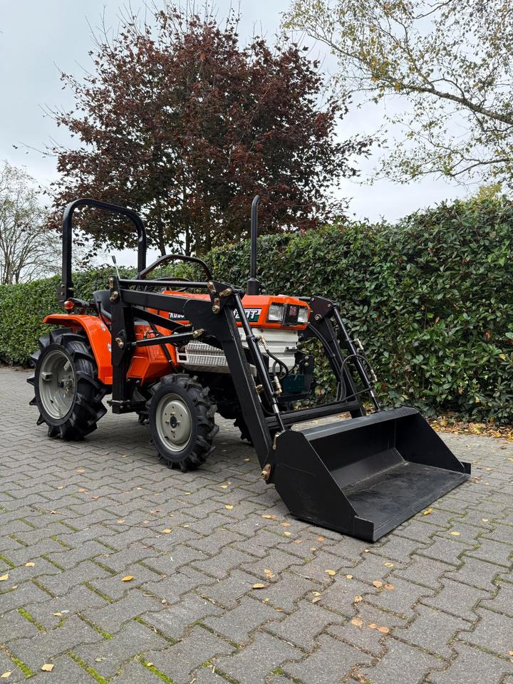 Kleintraktor Kubota B1502DT mit Frontlader ab 125 € pro Monat. - جرار صغير: صورة 2 Kleintraktor Kubota B1502DT mit Frontlader ab 125 € pro Monat. - جرار صغير: صورة 2