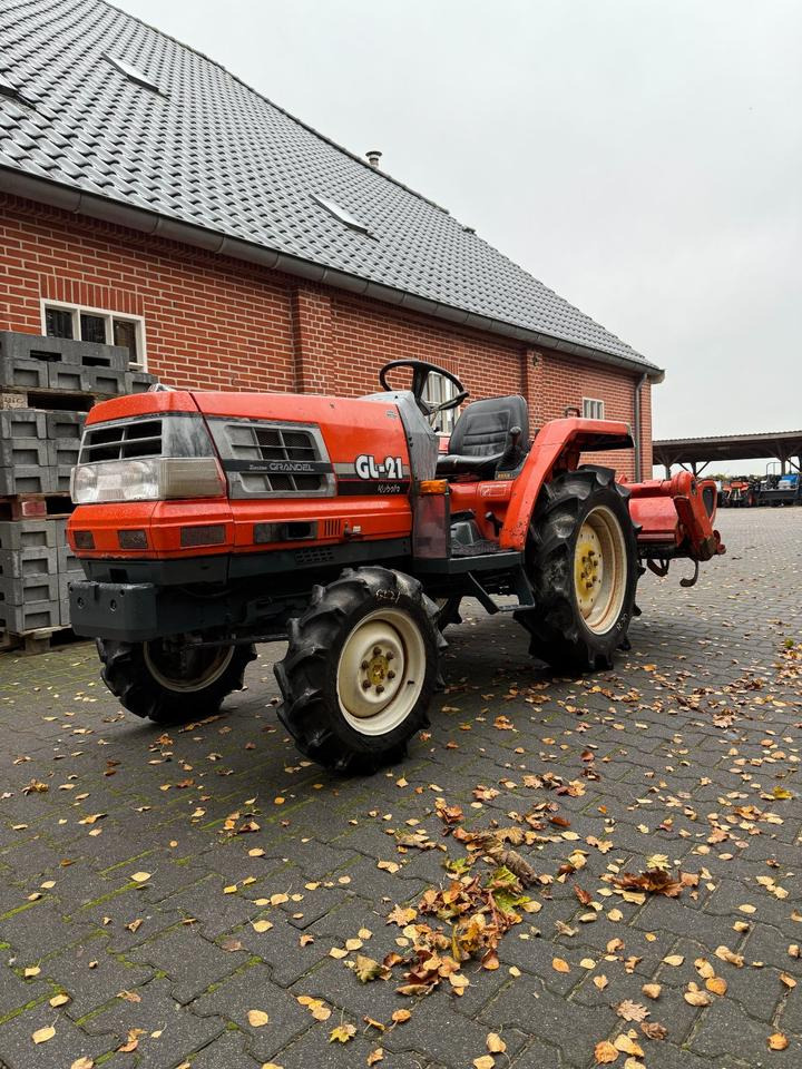 Kleintraktor Kubota GL-21 - جرار صغير: صورة 1 Kleintraktor Kubota GL-21 - جرار صغير: صورة 1