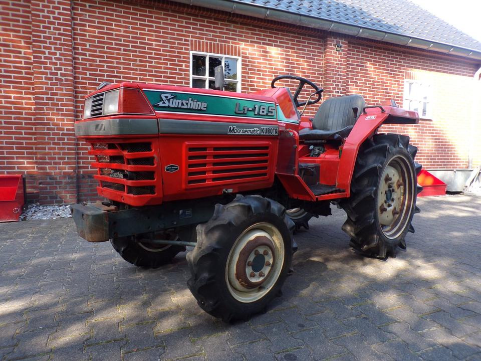 Kleintraktor Kubota L1-185 - آليات: صورة 1 Kleintraktor Kubota L1-185 - آليات: صورة 1