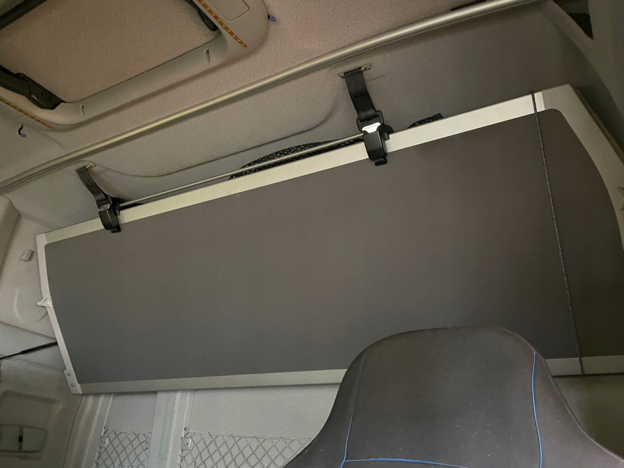 KABINA MAN TGX EURO 6 XLX BIAŁA KOLOR RAL 9010 - كابينة - شاحنة: صورة 5 KABINA MAN TGX EURO 6 XLX BIAŁA KOLOR RAL 9010 - كابينة - شاحنة: صورة 5