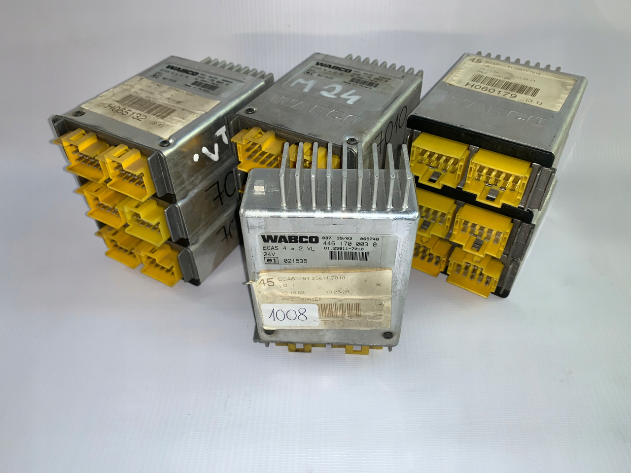 KOMPUTER STEROWNIK ECAS MAN TGA 81258117010 - وحدة تحكم الكتروني - شاحنة: صورة 1 KOMPUTER STEROWNIK ECAS MAN TGA 81258117010 - وحدة تحكم الكتروني - شاحنة: صورة 1