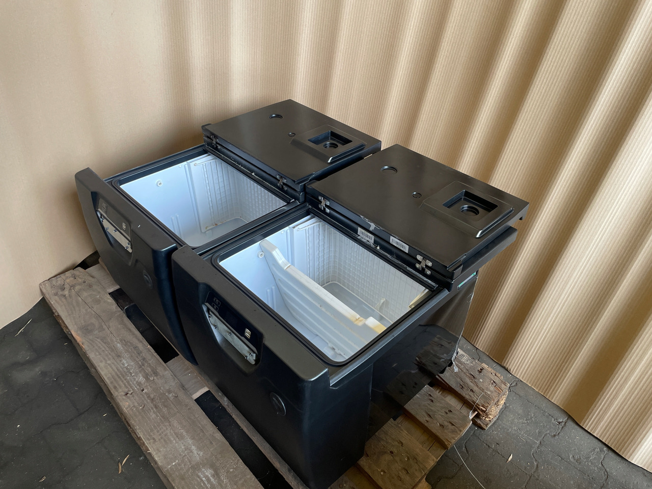 LODÓWKA IVECO S-WAY S WAY wysoka - الكابينة والداخلية - شاحنة: صورة 3 LODÓWKA IVECO S-WAY S WAY wysoka - الكابينة والداخلية - شاحنة: صورة 3