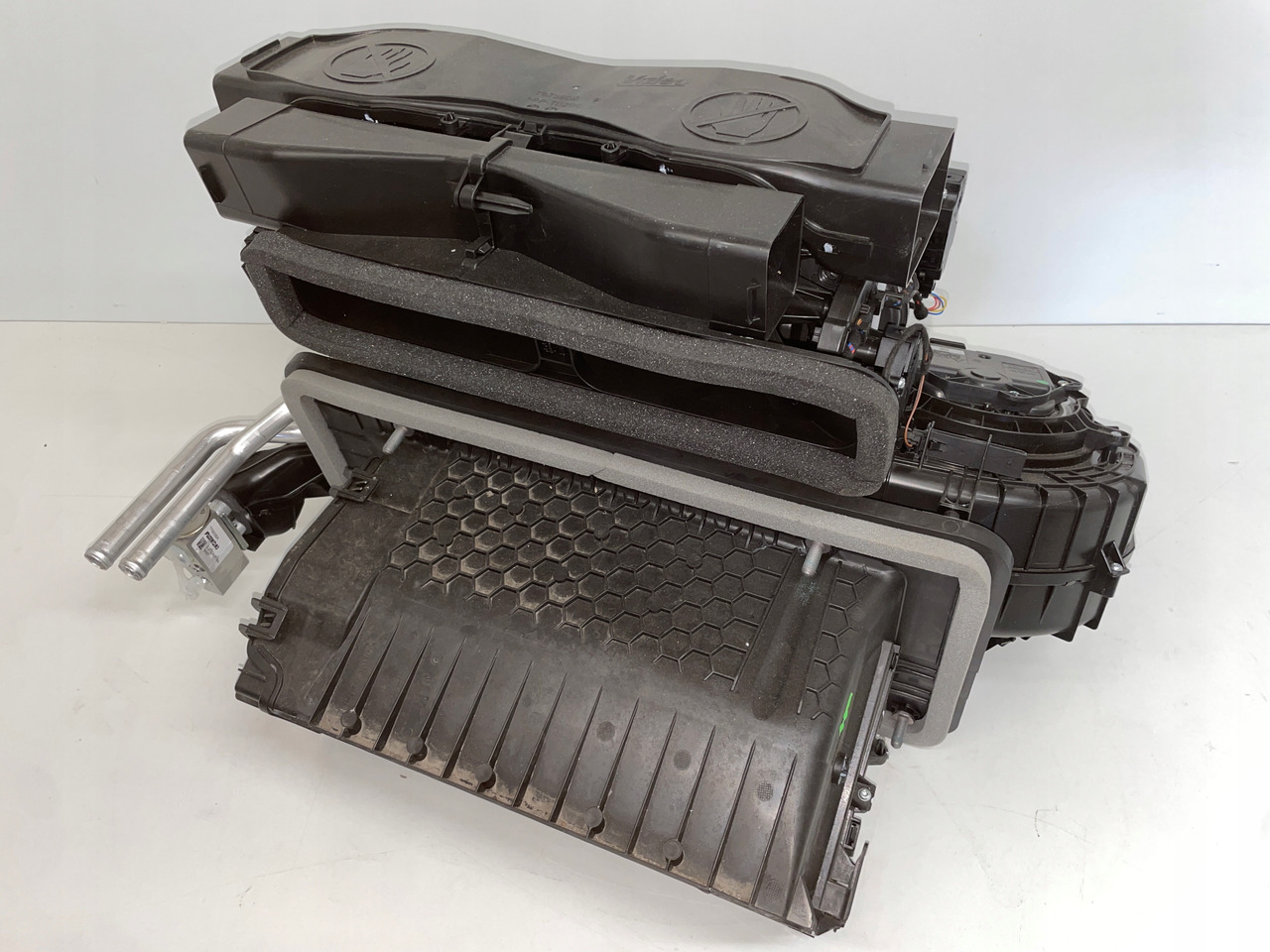 NAGRZEWNICA MAN TG3 TGX 3 TGX-3 81619006459 - مروحة مكيف - شاحنة: صورة 3 NAGRZEWNICA MAN TG3 TGX 3 TGX-3 81619006459 - مروحة مكيف - شاحنة: صورة 3