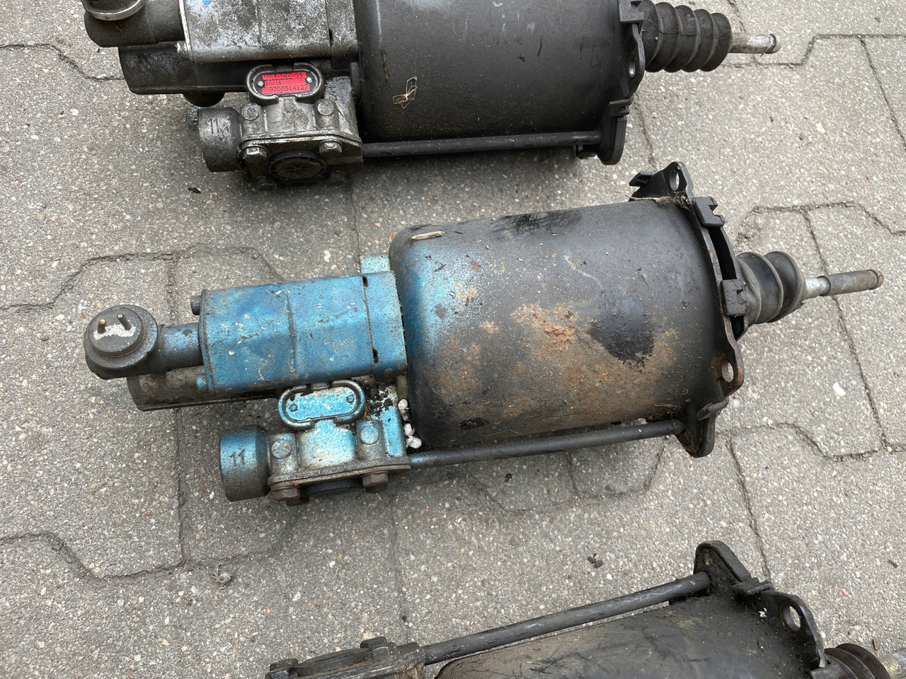 WYBIERAK SKRZYNI BIEGÓW WYSPRZĘGLIK ZAWÓR MAN TGA TGS TGX 9700514127 - اسطوانه القابض - شاحنة: صورة 5 WYBIERAK SKRZYNI BIEGÓW WYSPRZĘGLIK ZAWÓR MAN TGA TGS TGX 9700514127 - اسطوانه القابض - شاحنة: صورة 5