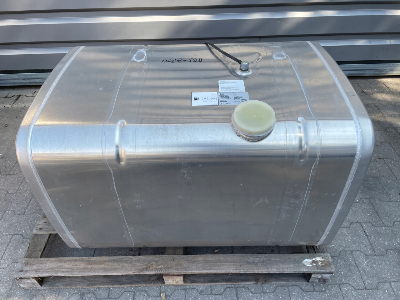 ZBIORNIK PALIWA MAN TGA TGX TGS 370L 81122016914 - خزان الوقود - شاحنة: صورة 1 ZBIORNIK PALIWA MAN TGA TGX TGS 370L 81122016914 - خزان الوقود - شاحنة: صورة 1