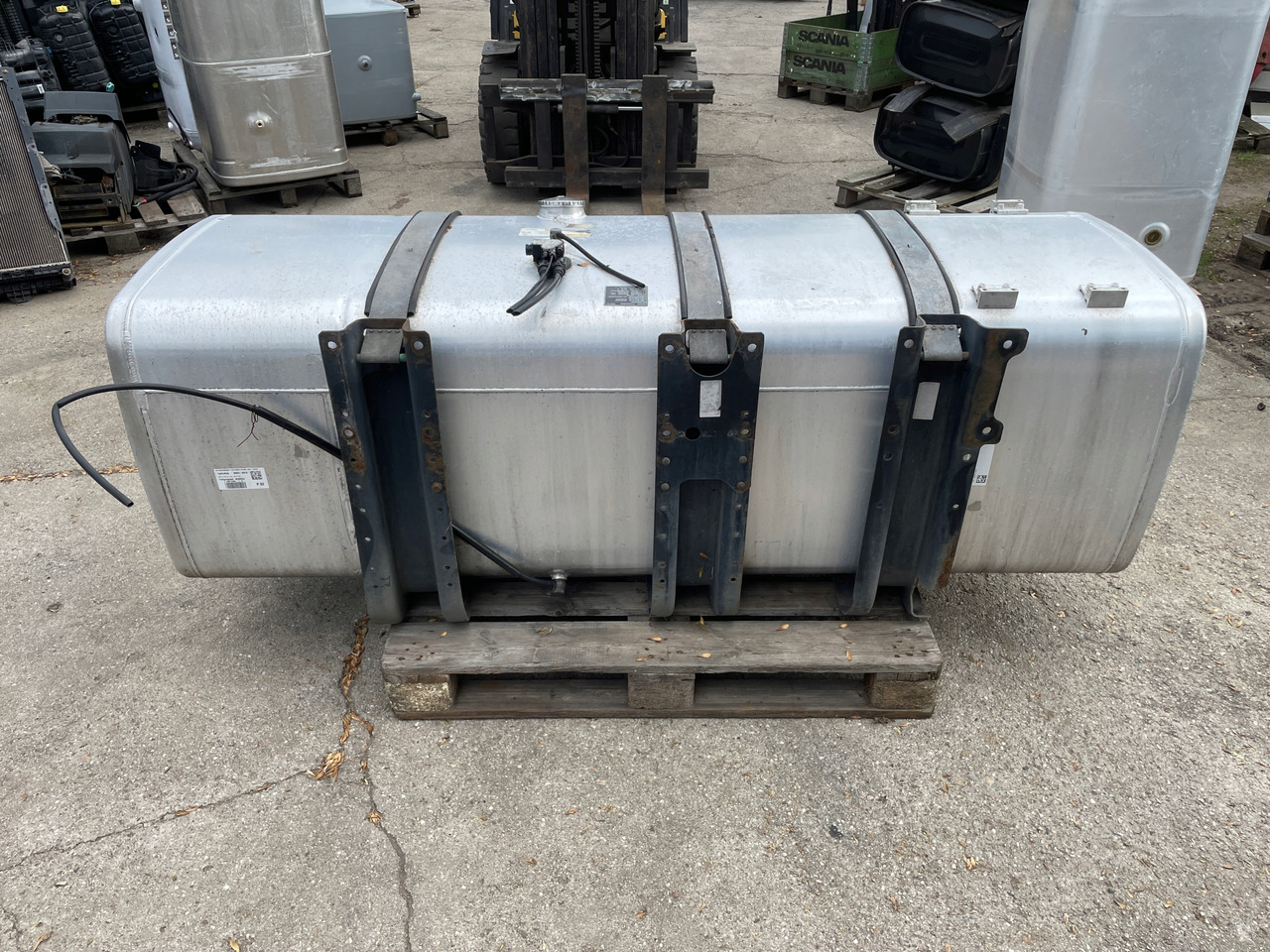 ZBIORNIK PALIWA MAN TGX TGS TGX3 TG3 910 L 81122016846 - خزان الوقود - شاحنة: صورة 5 ZBIORNIK PALIWA MAN TGX TGS TGX3 TG3 910 L 81122016846 - خزان الوقود - شاحنة: صورة 5