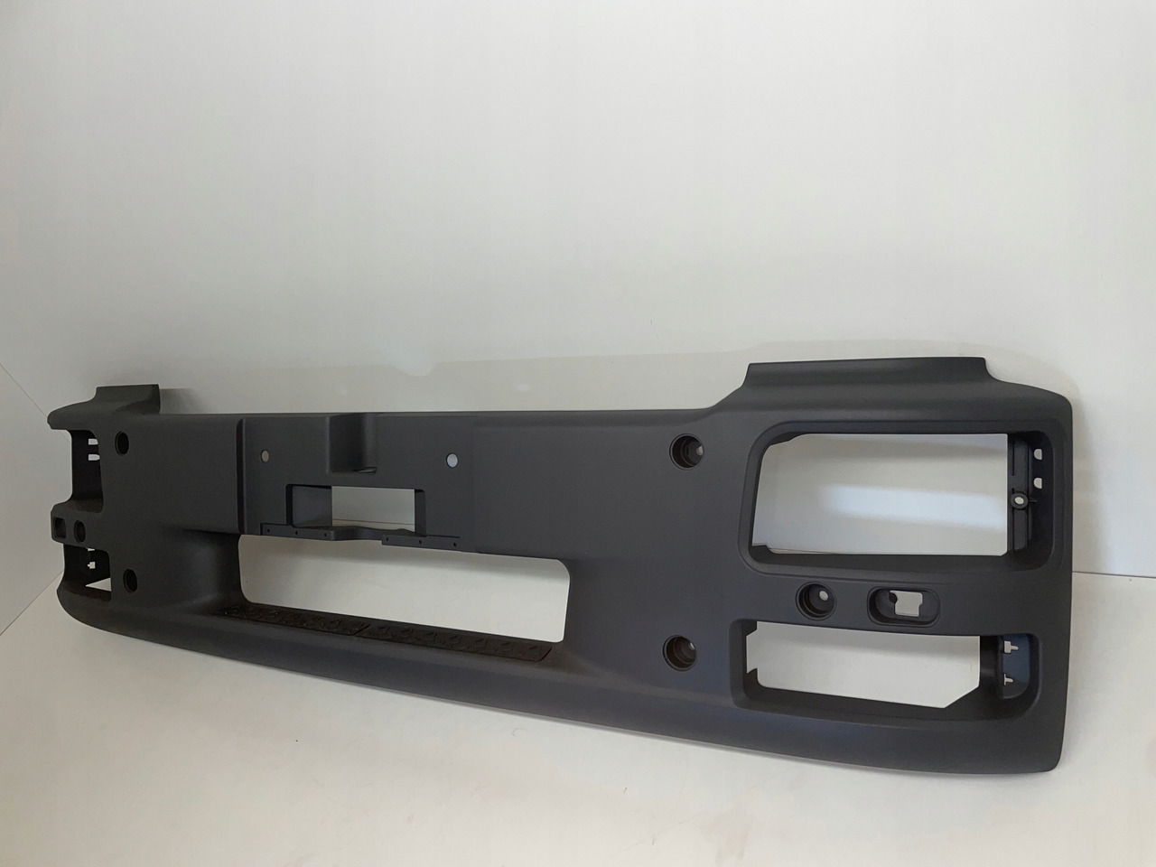 ZDERZAK MAN TGM SZEROKI 81416100354 - مصد العربة - شاحنة: صورة 3 ZDERZAK MAN TGM SZEROKI 81416100354 - مصد العربة - شاحنة: صورة 3