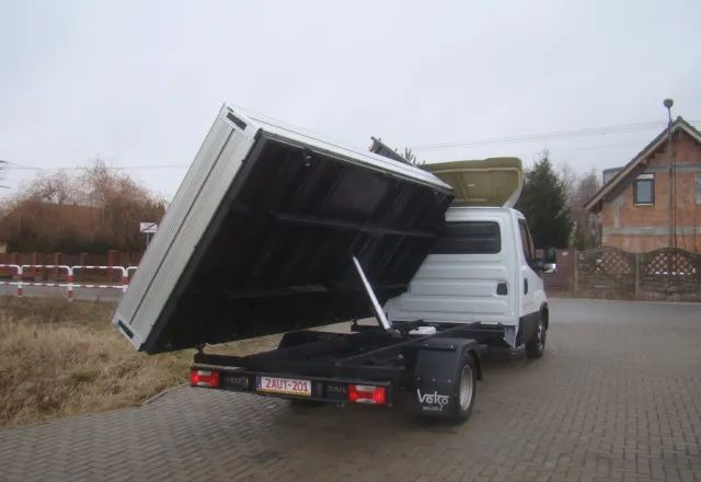 Iveco DAILY 35 C 15 3.5T 4.60M 3.5T NA HAKU CLIMATRONIC - قلاب صغير: صورة 5 Iveco DAILY 35 C 15 3.5T 4.60M 3.5T NA HAKU CLIMATRONIC - قلاب صغير: صورة 5